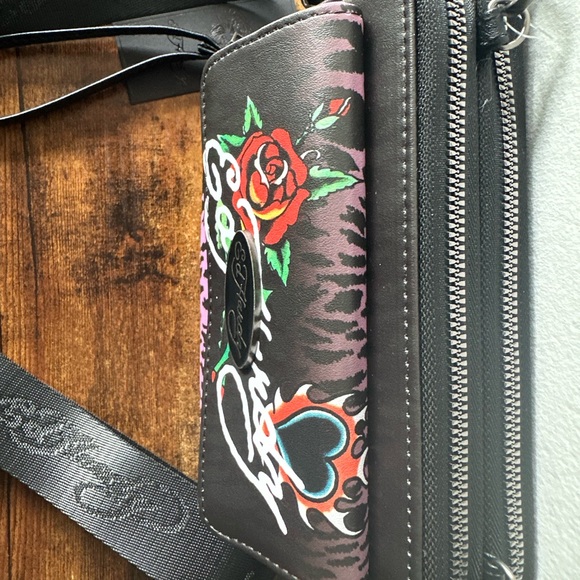 Ed Hardy Black & Pink Leopard Print Crossbody Wallet Bag with Wristlet Strap NWT - Picture 8 of 9